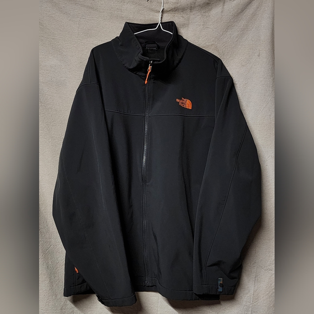 Y2K The North Face Men's Softshell Zip-Up